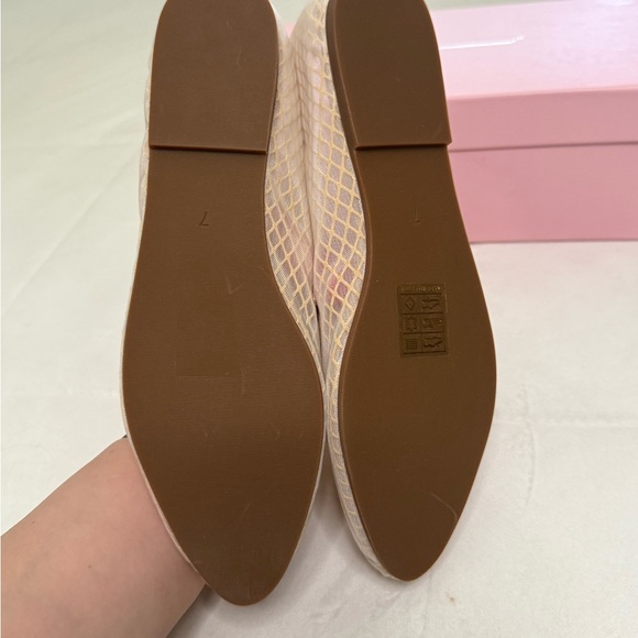 “INTENTIONALLY______.” Elegant Pink Ballet Flats - Picture 6 of 9